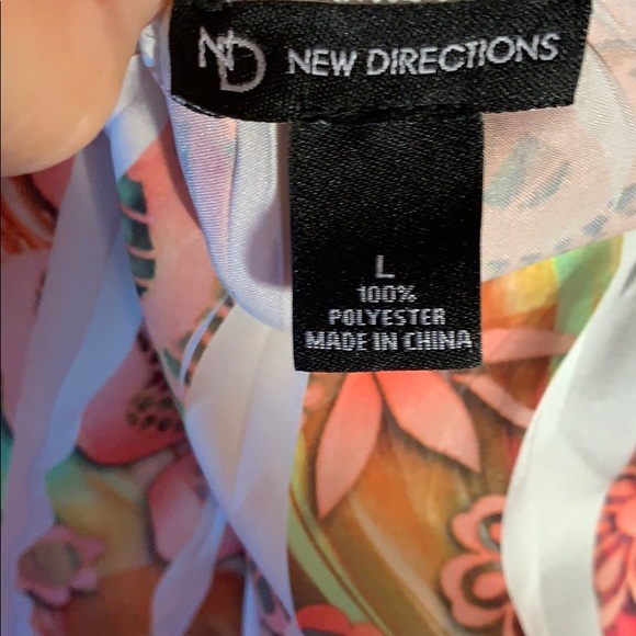 New Direction Top size large - Picture 6 of 6